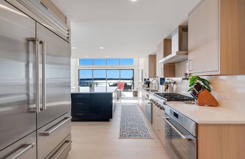 Indianola House | The Shoreside Serenity Retreat at Indianola Beach