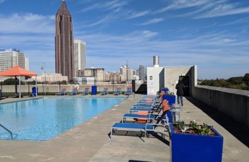 SoNo Apartment | Top floor cozy apartment in the heart of Atlanta