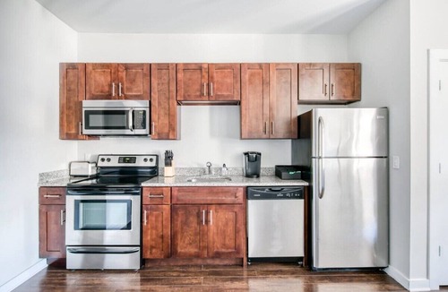 Music Row Apartment | TWO CozySuites Music Row Chic Condo in Nashville
