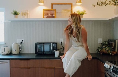 Seattle House | Two Homes Under One Roof · Sleeps 14 · 4 Parking