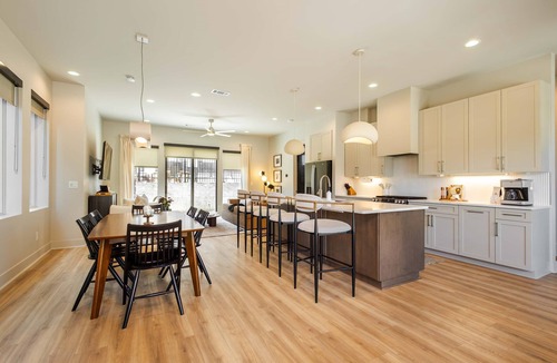 Historic Edgefield House | Unit 4 I Experience Noa Nashville | 4BR Luxury Retreat + Resort Pool