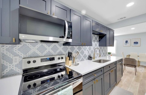 Jacksonville House | Updated Bungalow Bliss Central