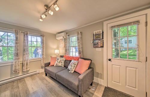 Edgecomb House | Updated Tiny House Walk to Wiscasset Village