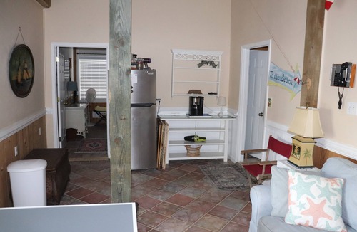 Ocean Isle Beach House | Upscale 6 Bedroom Canal Waterfront, Private Pool, Golf Cart, Kayaks, Bikes- WOW