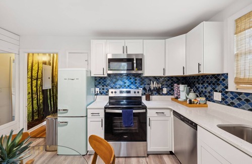Heron Walk House | Vibey 2-bedroom unit in duplex in Nashville