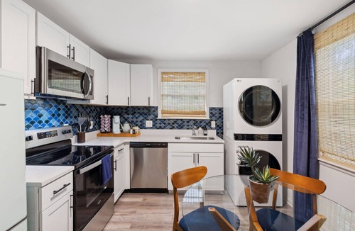 Heron Walk House | Vibey 2-bedroom unit in duplex in Nashville