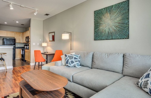 Downtown Greensboro Condo | Walkable Condo in Dtwn Greensboro! Extended Stay