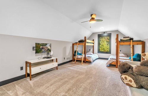 Saugatuck Cabin | Water Front, private beach property with 2 master bedrooms! Amazing views