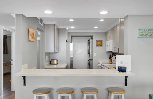 Meadows Condo | Waterfront Dock Pool Penthouse Near Duval St