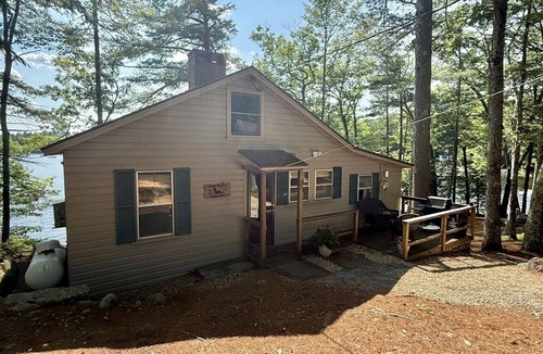 Sebago Cottage | WATERFRONT ON SEBAGO WITH 220' OF FRONTAGE AND A LARGE LOT