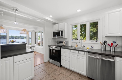 Cape St. John House | Waterfront Retreat in Riva· Pool, Pier & Kayaks · Sleeps 9 · 15 Min to Annapolis