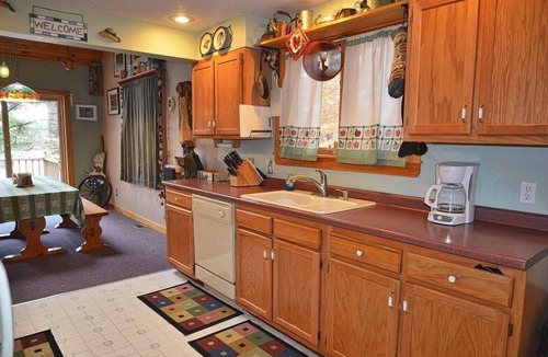 Eidelweiss Village House | Waterfront w/Large Deck, Beautiful View and Game Room