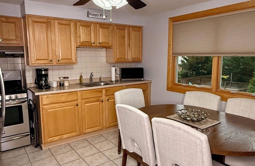 Hackensack Apartment | We have a spacious updated two bedroom apartment. Four person maximum - NO PETS