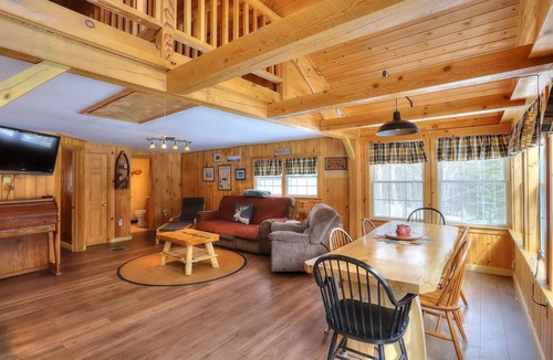 Rangeley Plantation House | Welcoming 3-bedroom house in Rangeley perfect for affordable, family getaway