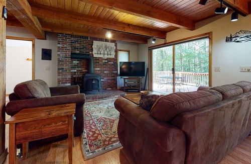 Intervale House | Welcoming home with WiFi, deck, & shared pool/tennis - near Storyland & Attitash