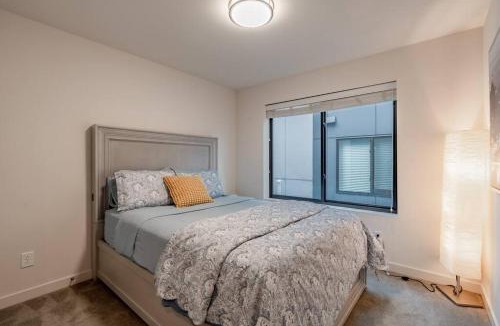 North Admiral House | West Seattle's Modern Townhome