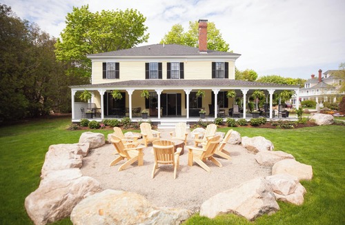 Bar Harbor Bed & Breakfast | Yellow House Inn