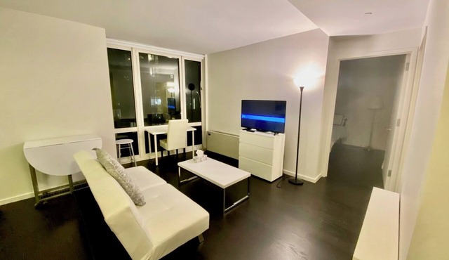 1 Bed Nr Grand Central, 30days+W/D+FullKitchen in unit with Free Gym and Lounge!