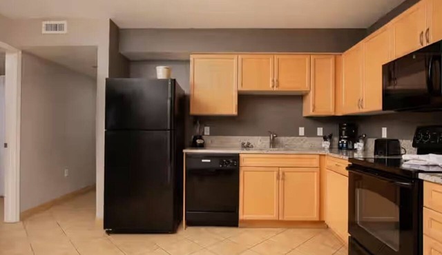 2-bedroom apartment in peaceful North Myrtle Beach with AC and gym prince