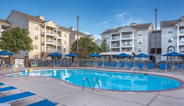 2br Deluxe on the River in Heart of Music City!