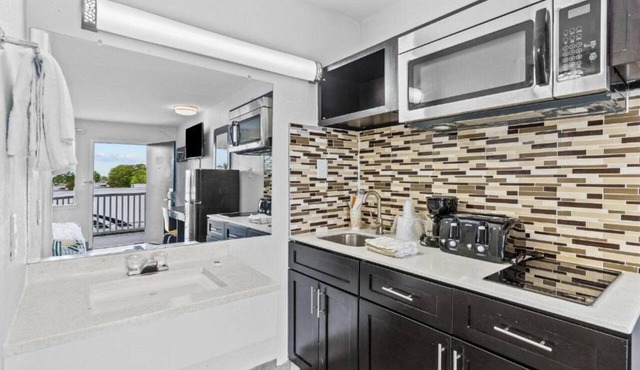 3 Queen Beds|Nsmk,Kitchen