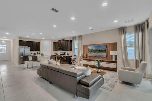 5 Bedrooms 5,5 Bathrooms Solara home