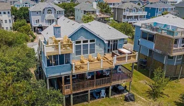 7BR Walk-to-Beach Corolla Home Hot Tub Family-Friendly Sleeps 16+
