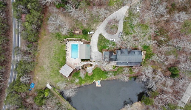 8 Bdrm🏆33ppl Hotub,Pool,Pond, 9miles Chatt