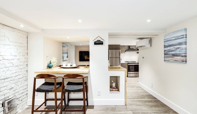 All New Modern Designed Apartment private entry off 1920s Craftsman Home