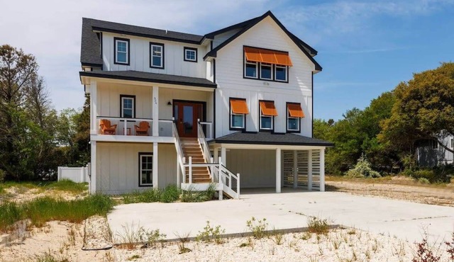 Aurora 7 BR Elevator Theater Rec Room, Pool & Hot Tub in Corolla