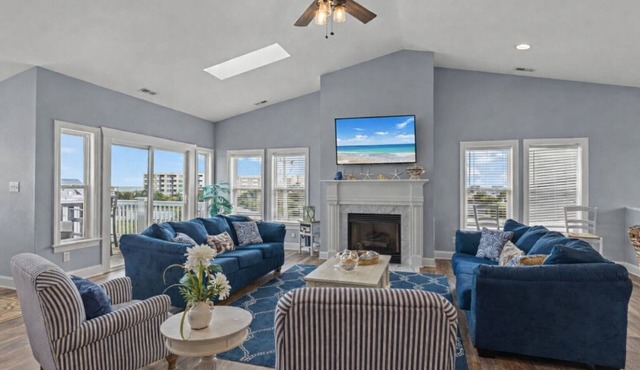 Barefoot A, Oceanview Duplex with 3 bedrooms and 3.5 Baths!