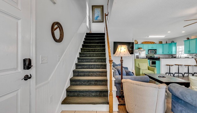 Beautiful, clean and spacious dog friendly beach home! Special summer rates!