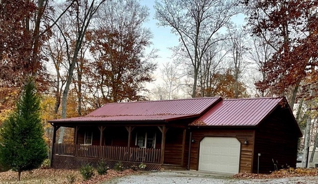 Bennett Place Cabin on Patoka Lake in Eckerty