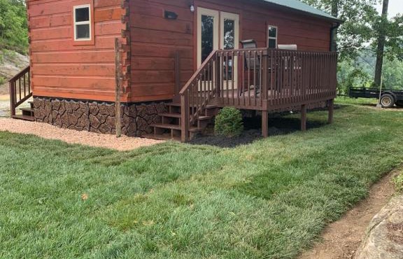 Cabin on Gold Mine Hill