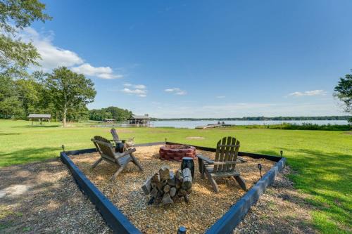 'Cast a Line Cabin' w/Dock on Weiss Lake