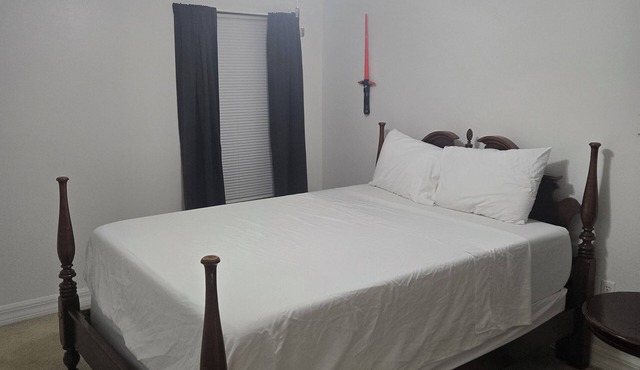 Charming 2-bedroom house in serene Saint Cloud with AC, WiFi