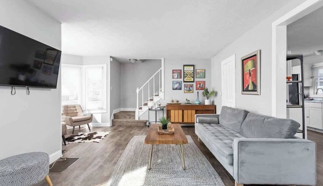 Charming Getaway | Deck & Patio | Easily Walkable! in Indianapolis