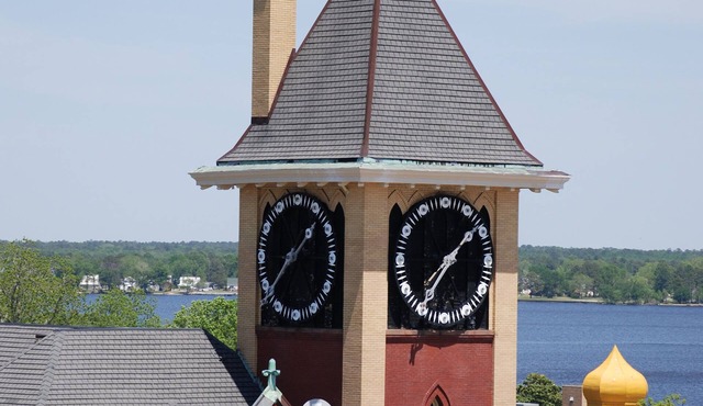 Clock Tower View Condo-2 Bedroom