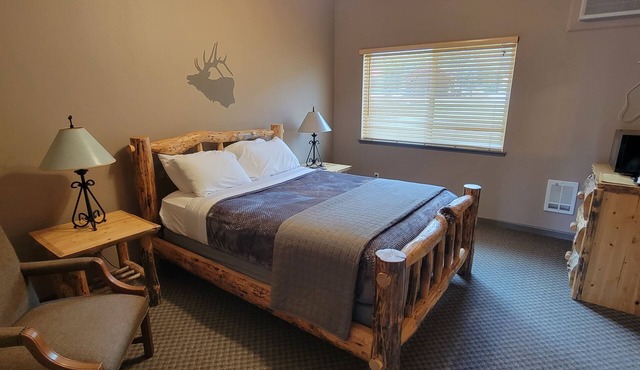 Comfortable Riverside Retreat on 4 acres in secluded Lowman Idaho. Sleeps 45+.