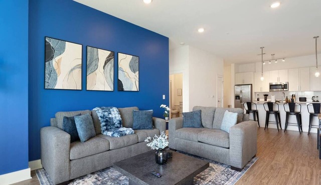 Cozy Carolina | Free Parking, Gym, Pool