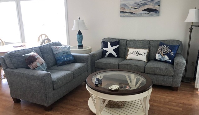 Family Tides has great rates for August! First Floor. Pet Friendly.