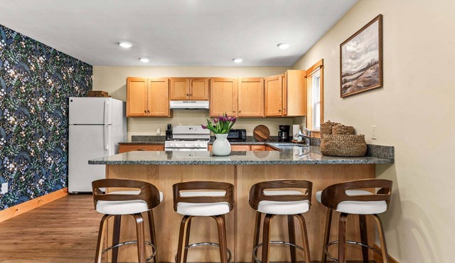 Fern Cottage - NEW Cottage in Blue Hill!