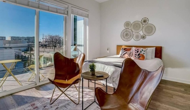 Frontdesk | Convenient Studio Apt near UAB