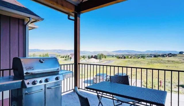 Granby Ski and Golf Getaway I Mountain Views!