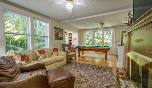 Historic 4BR Colonial w/Pool Table + Fire Pit + Free Tickets