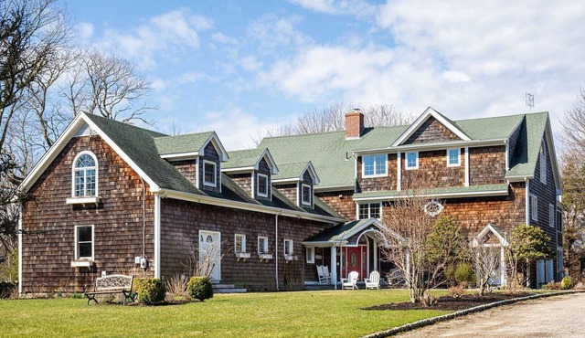 Historic Coastal Estate with Private Gallery Feel