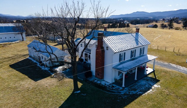Historical Property, Mountain View’s quiet country life.