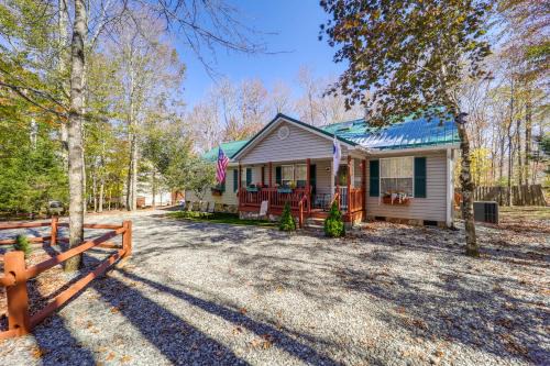 Home w/Game Room, Hot Tub & Jacuzzi!