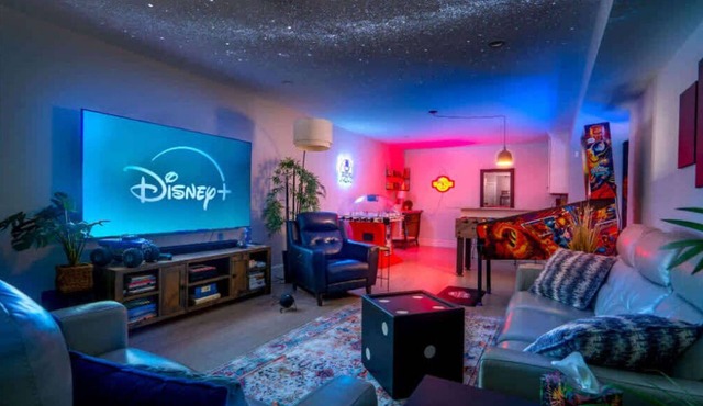 In-Home Arcade | Hot Tub | Golf | Close to Beach