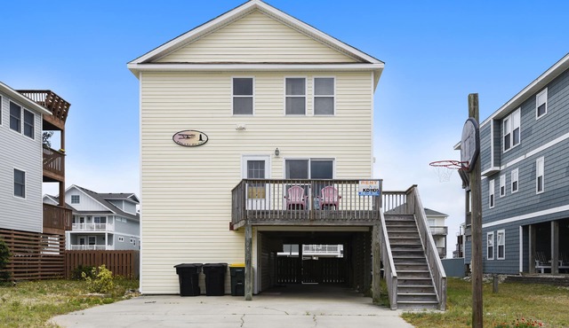 KD1105- 1 Block to Beach- 5 BRs, Private Pool, Hot Tub, and Dog Friendly!